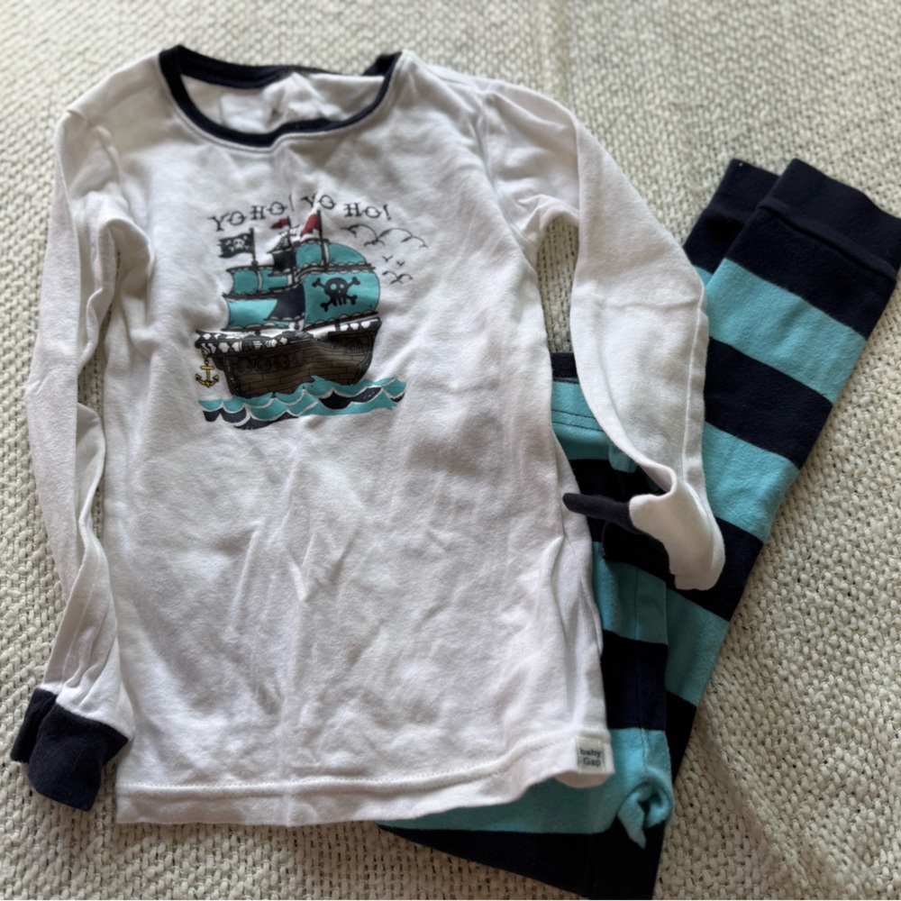 Gap Boys Pirate Cotton Long sleeve Pajamas